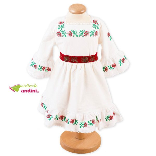 rochie traditionala romaneasca botez liliana2