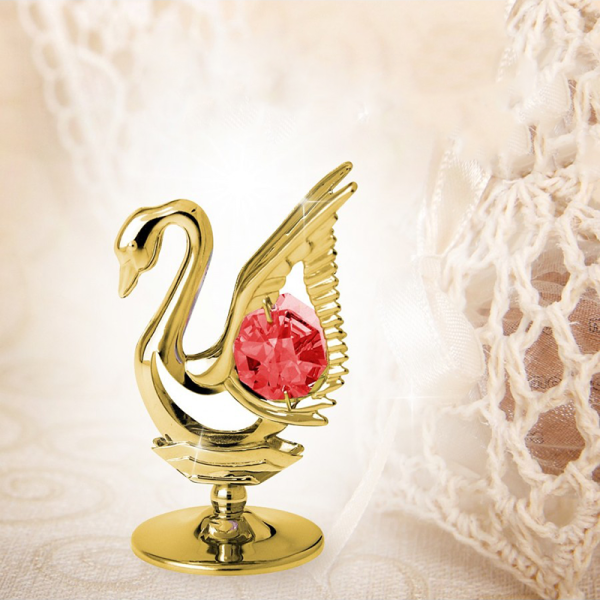 Decoratiune Lebada Aurie Cristale Swarovski Rosii1