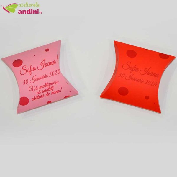 cutiuta marturie personalizata pillow18