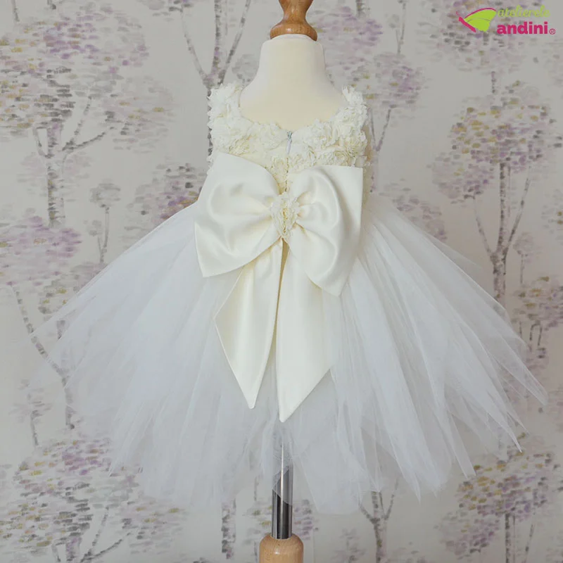 Rochita Botez Ivory Lovely Roses2