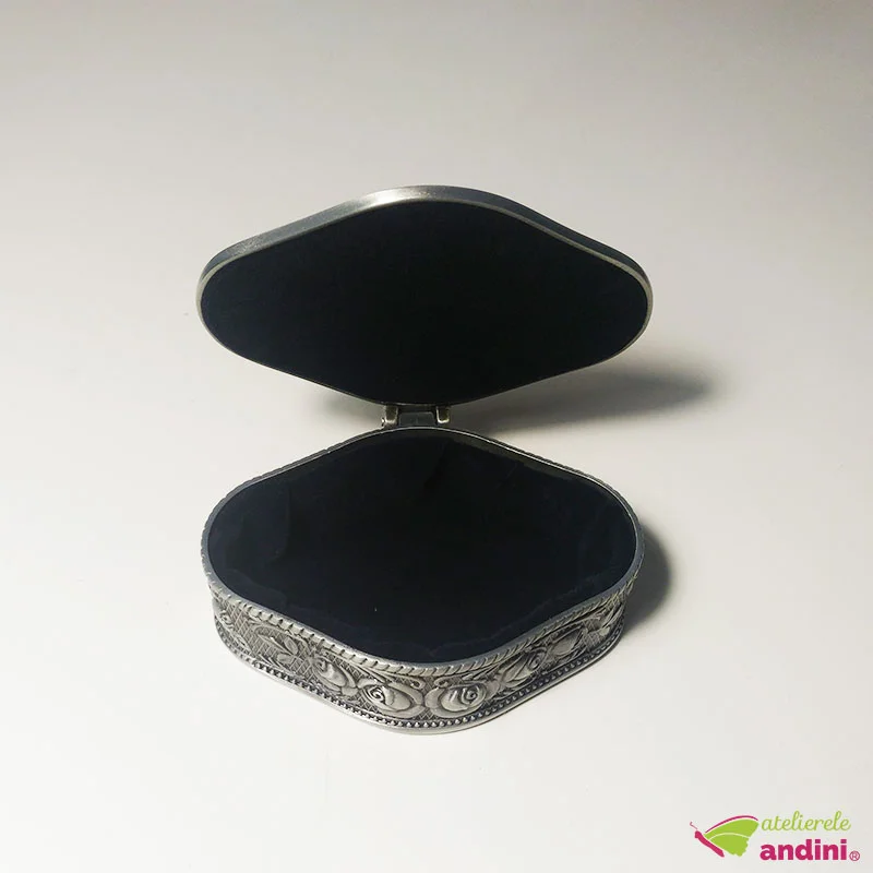 Cutiuta Prima Suvita Flowers Bouquet4