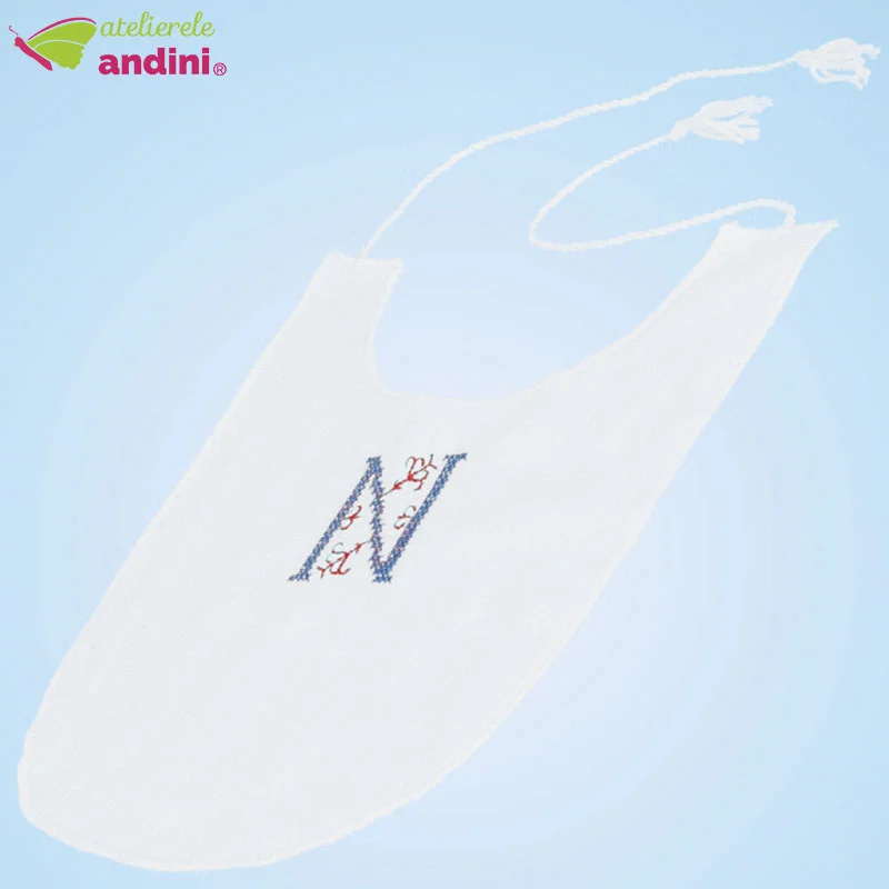 bavetita traditionala cu monograma1