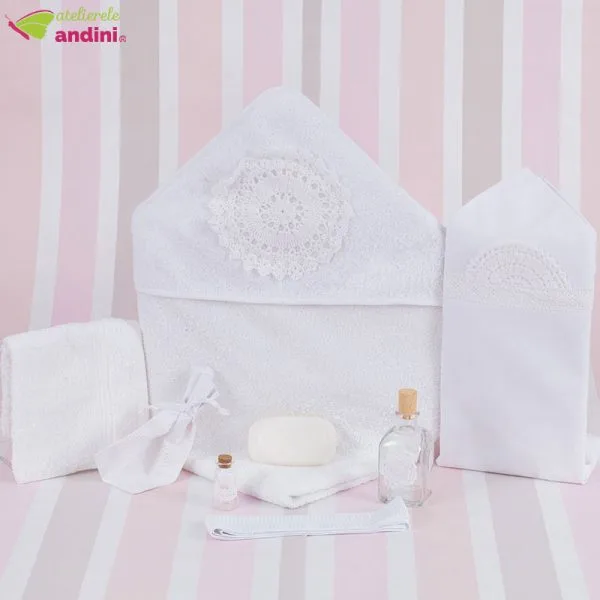 Trusou Botez Traditional Alb Delicat1