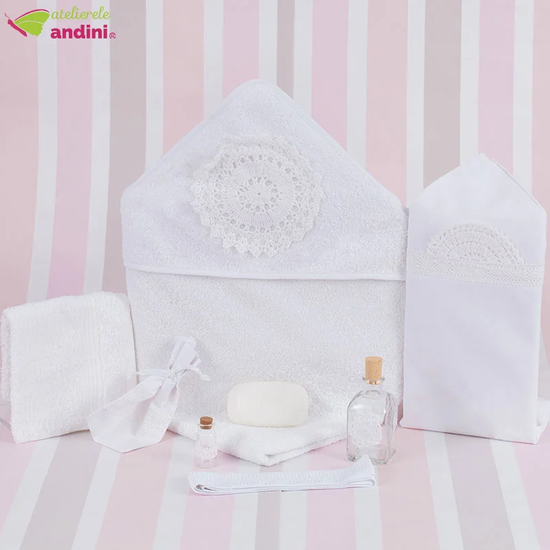 Trusou Botez Traditional Alb Delicat1 Trusou Botez Traditional Alb Delicat1