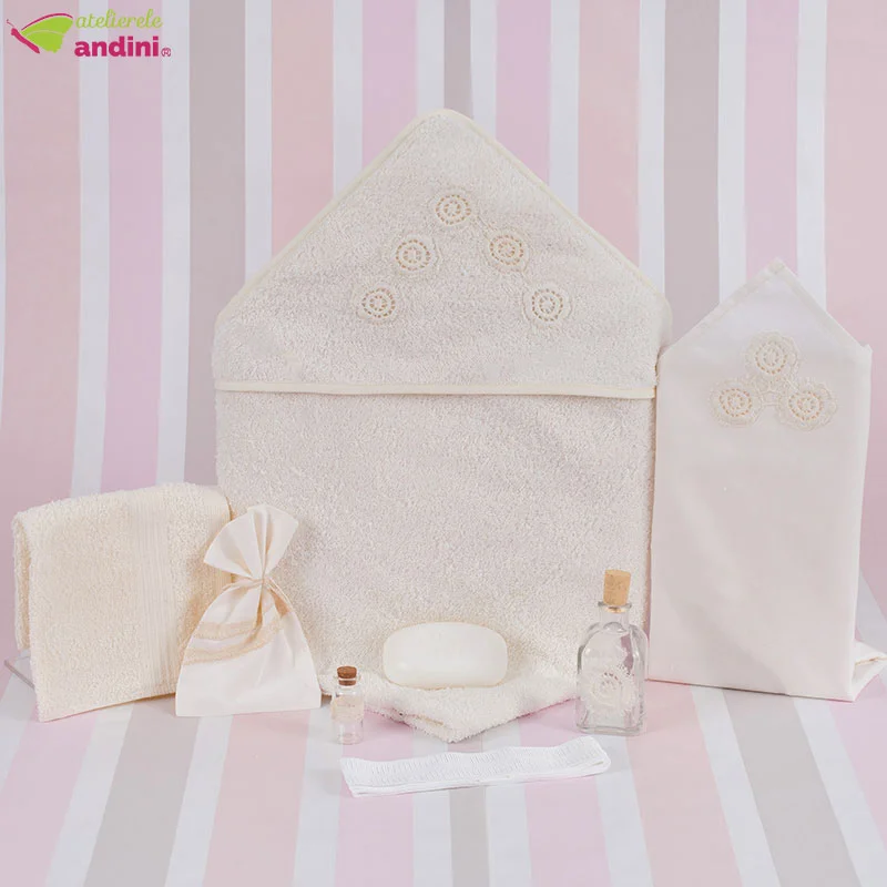 Trusou Botez Traditional Flori Delicate1 Trusou Botez Traditional Flori Delicate1