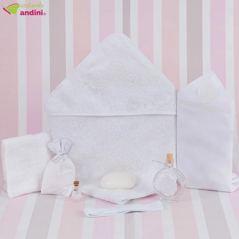 Trusou Botez Traditional Trei Flori1 Trusou Botez Traditional Trei Flori1