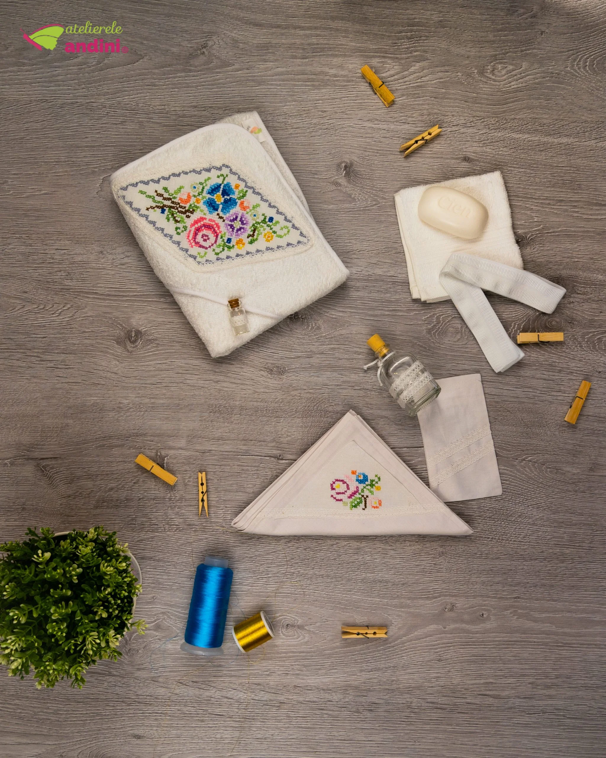 petic brodat scaled petic brodat scaled