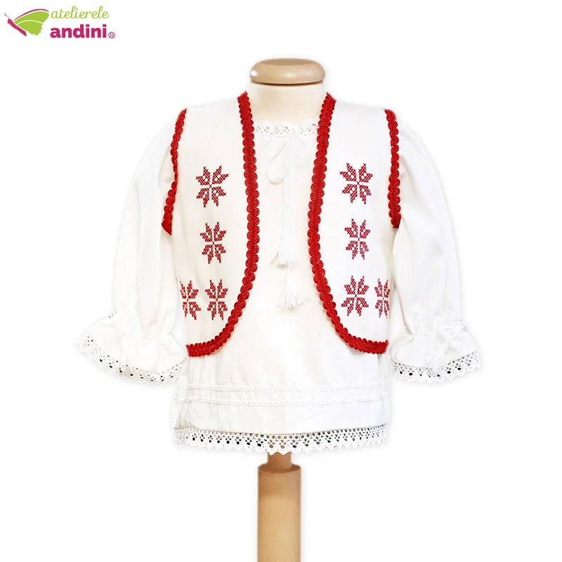 Vestuta Traditionala Botez Betina1