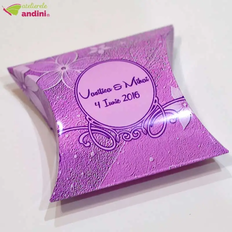 cutiuta marturie personalizata pillow carton glossy7