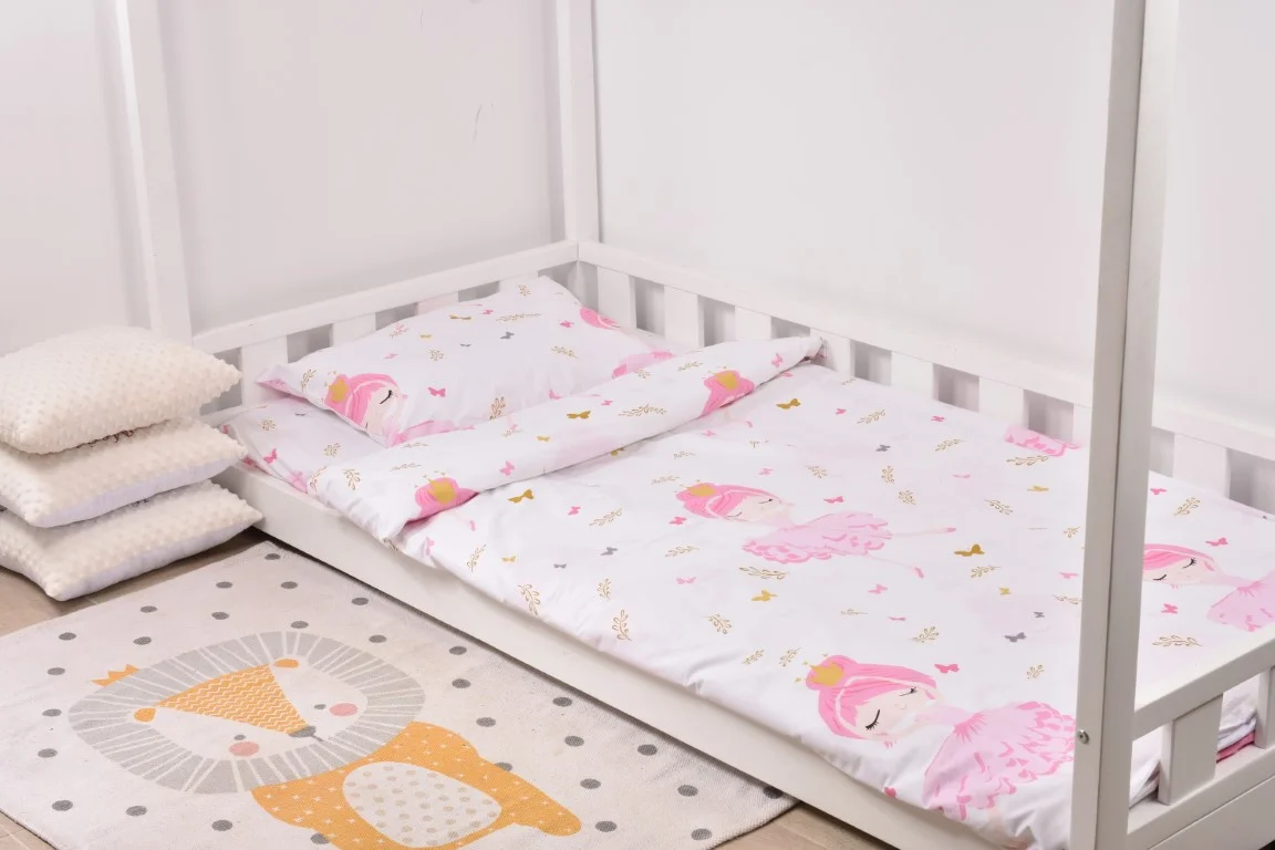 lenjerie pat 3 piese model dinozauri 90x200 cm copie 38 4273 lenjerie pat 3 piese model dinozauri 90x200 cm copie 38 4273