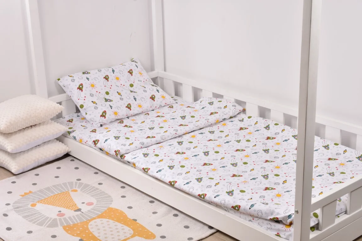 lenjerie pat copii model rachete 1 jpg 32 7018 lenjerie pat copii model rachete 1 jpg 32 7018