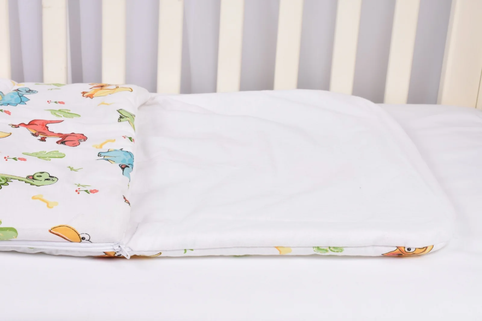 saculet de dormit model dinozauri 2 jpg 187 8814 saculet de dormit model dinozauri 2 jpg 187 8814