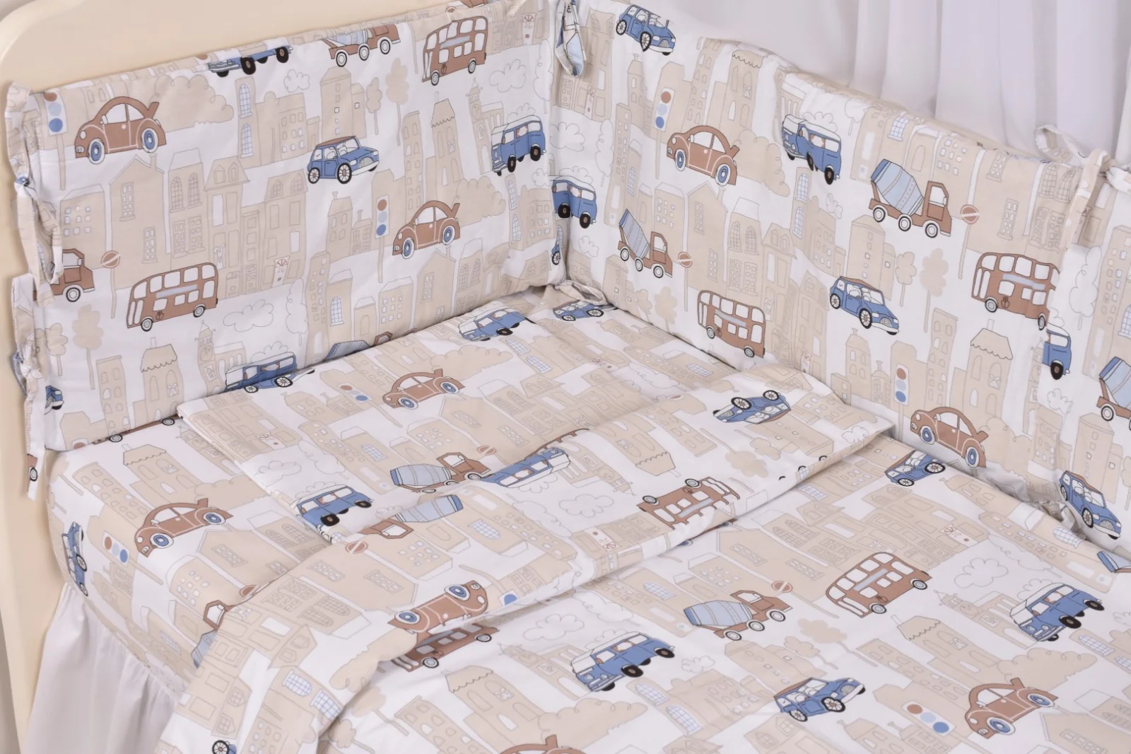 set complet lenjerie si aparatori patut model masinute 26 1459 set complet lenjerie si aparatori patut model masinute 26 1459