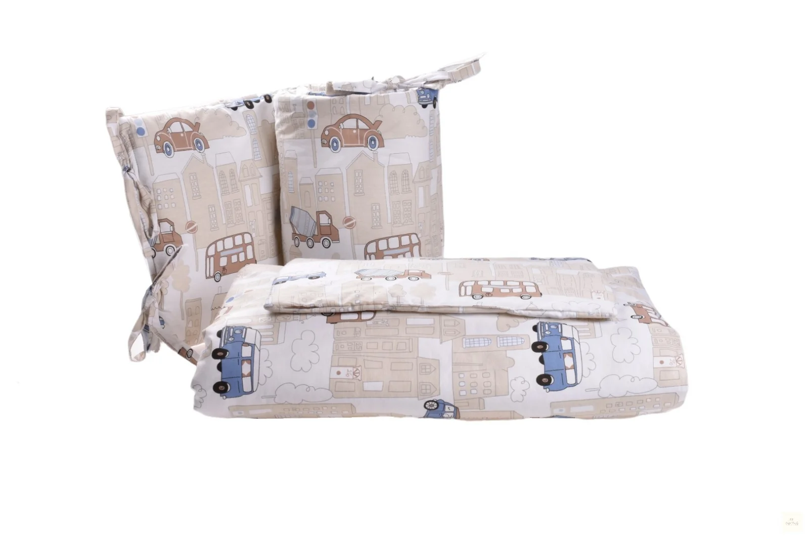 set complet lenjerie si aparatori patut model masinute 26 2383 set complet lenjerie si aparatori patut model masinute 26 2383