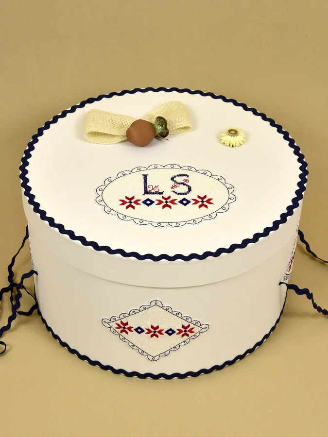 Cutie Trusou Tradițională Mândru Voinicel Cutie Trusou Tradițională Mândru Voinicel