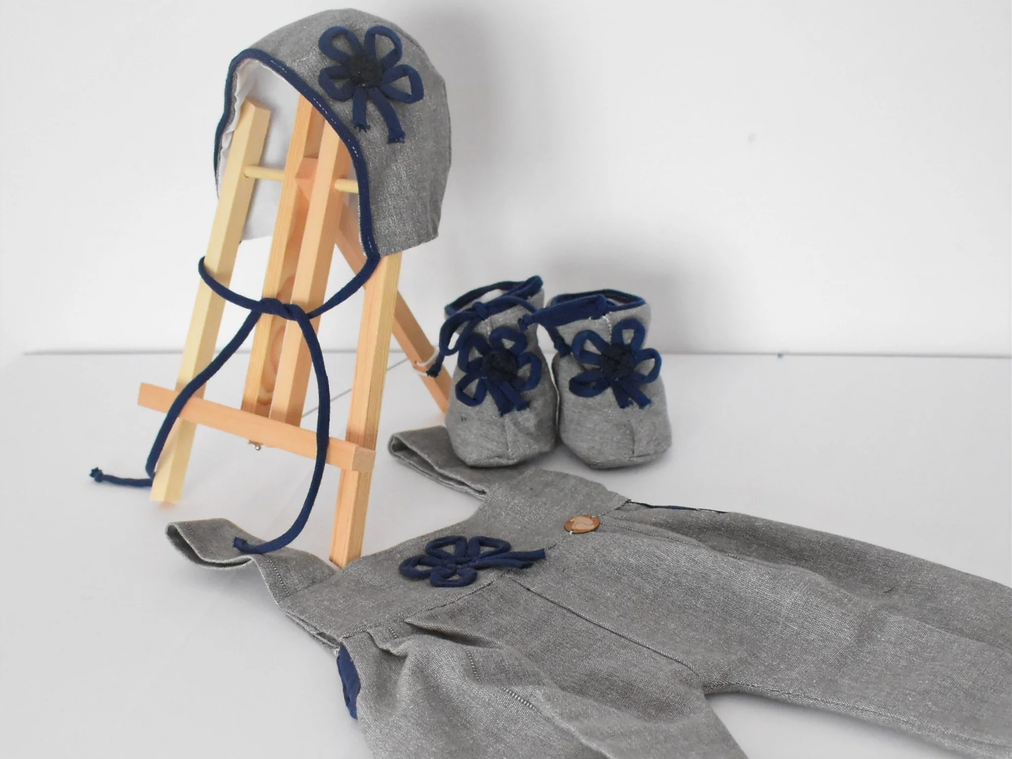 Set complet Botez Baieti Traditional Grey_3 diaconu