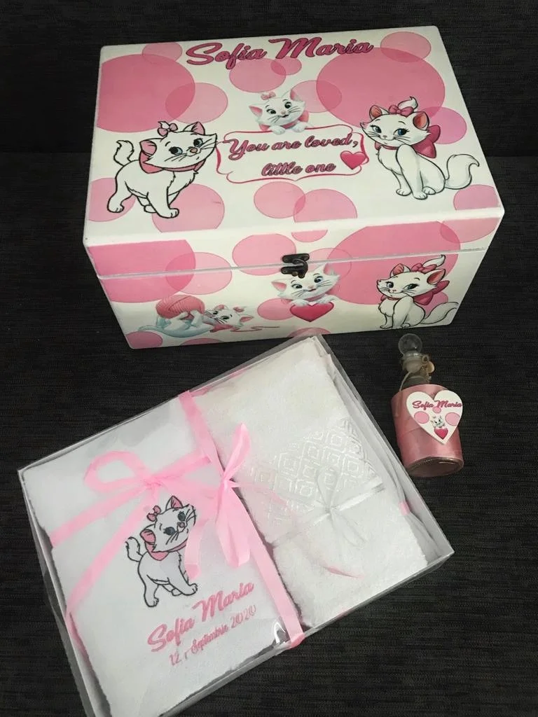 Trusou Complet Botez 6 piese Pisicuța Marie_2 Trusou Complet Botez 6 piese Pisicuța Marie_2