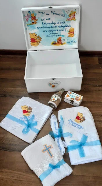 Trusou Complet Botez 7 piese Winnie the Pooh
