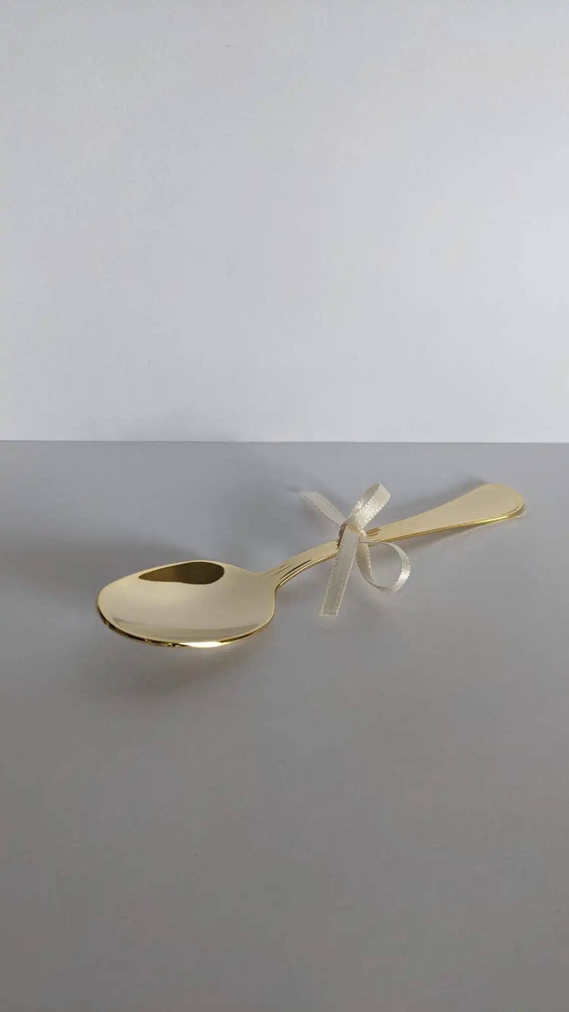 Linguriță Aurită Botez