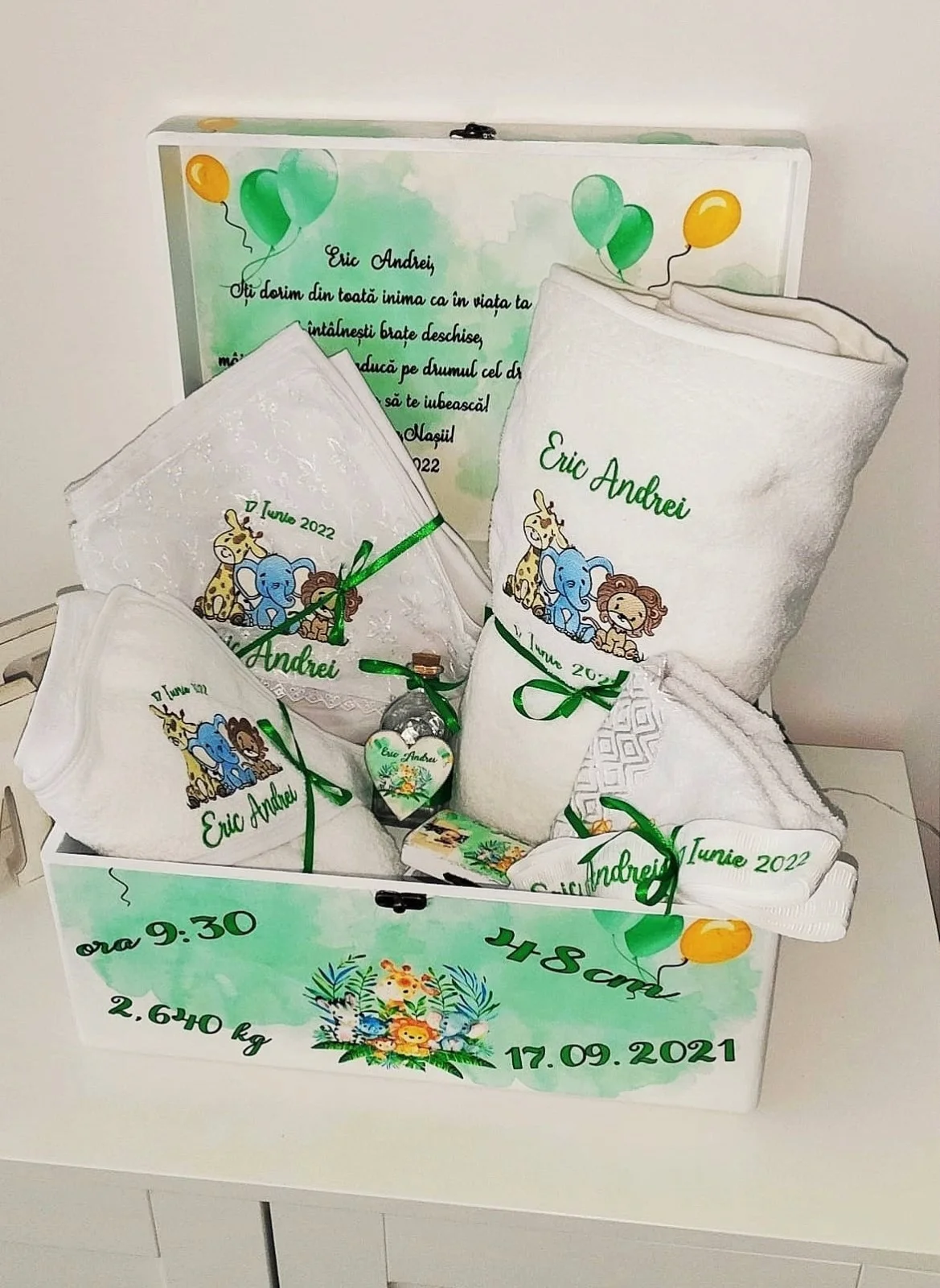 Trusou Complet Botez 8 piese Happy Friends