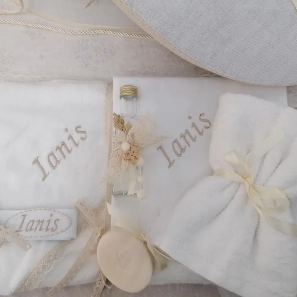 Trusou Complet Botez Creamy Style 7 piese_1