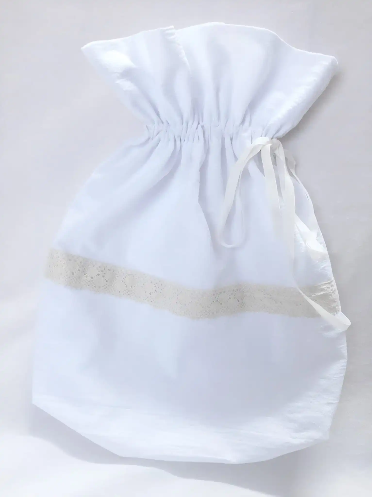 Set Lumânare +Trusou Complet Cream Angel Wings 9 piese Set Lumânare +Trusou Complet Cream Angel Wings 9 piese