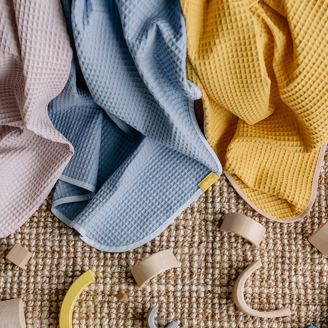 paturica-si-prosop-2-in-1-nou-nascut-skiddou-teppi-100-bumbac-albastru9016