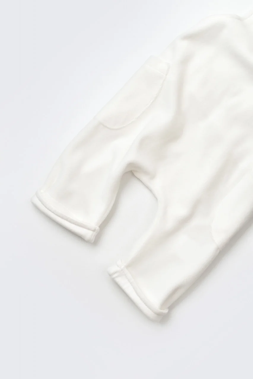 salopeta-velvet-cu-bretele-din-80-bumbac-organic-si-20-poliester-ecru7798