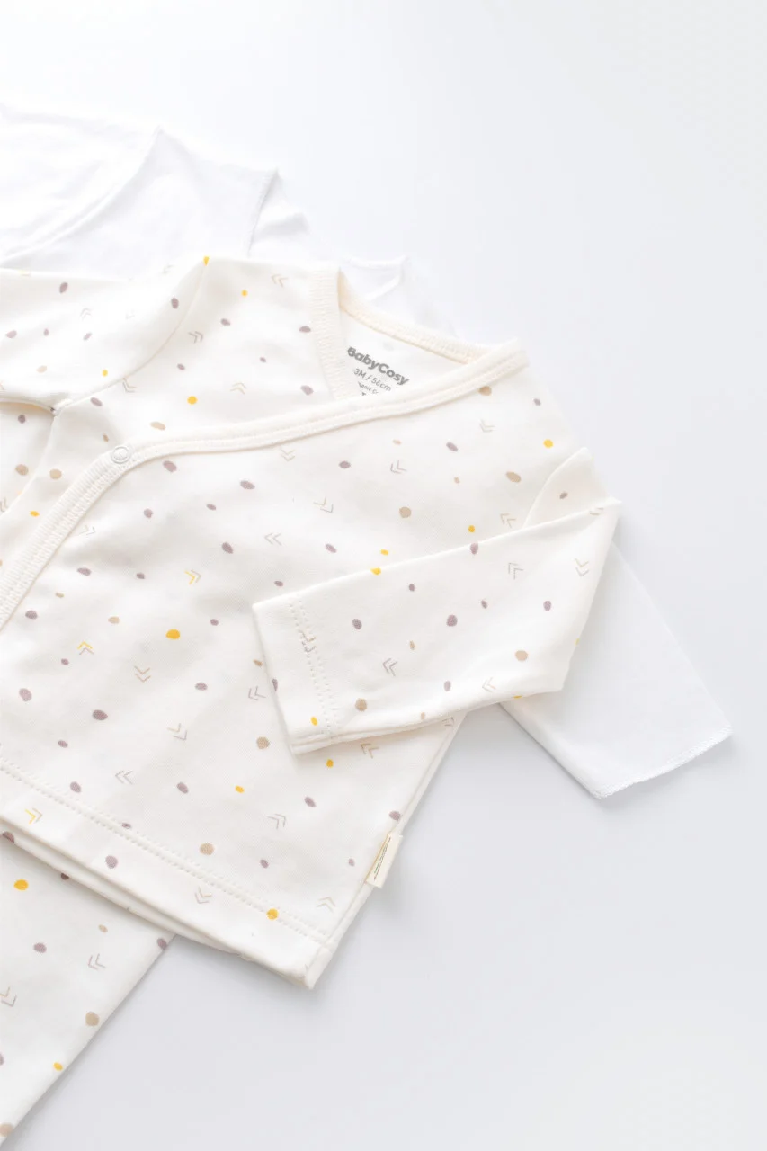 set-de-5-piese-pentru-nou-nascut-100-bumbac-organic-ecru-cu-buline7408