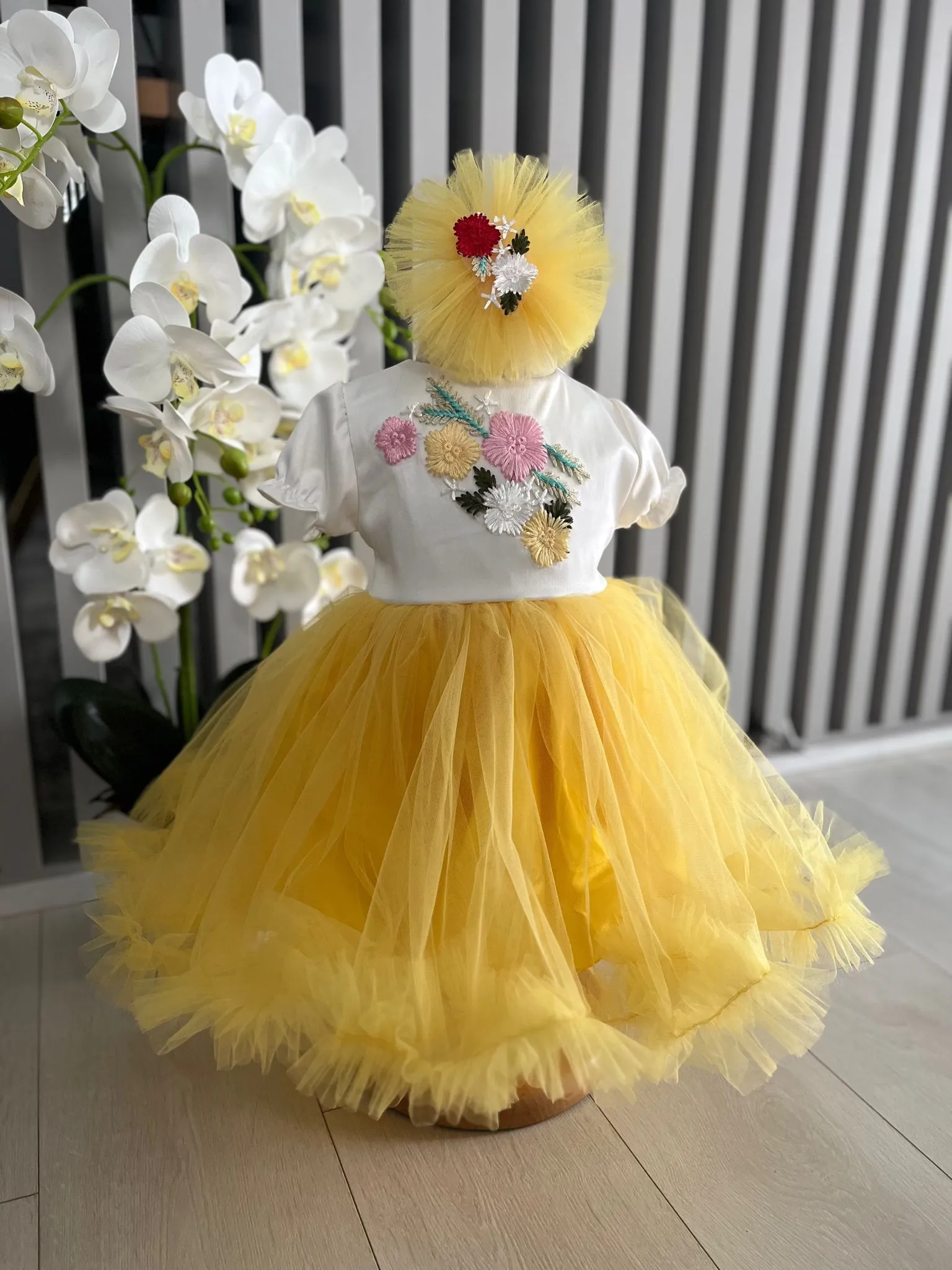 Rochiță Botez Yellow Dream fbd a e a aecdfe