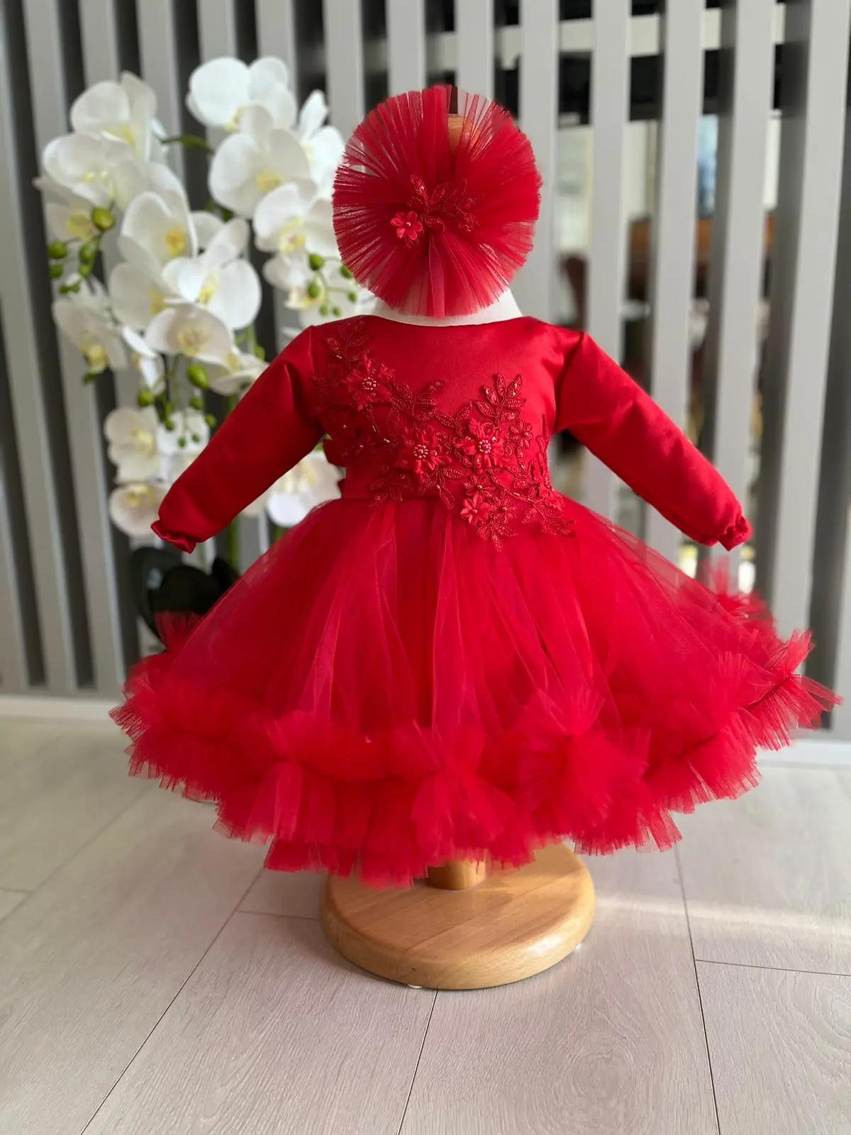 Rochita Botez Cherry Lady PHOTO