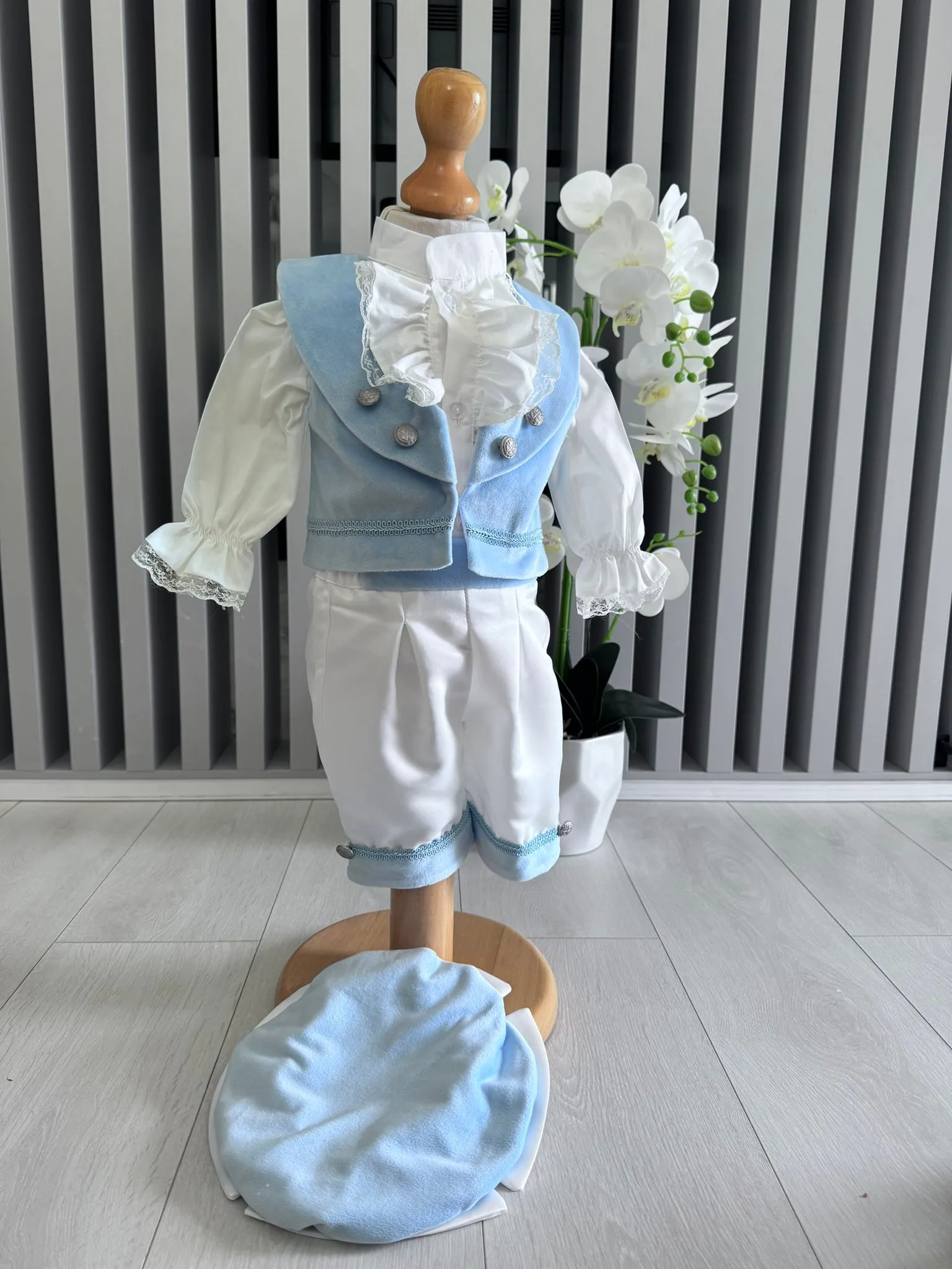 Costumaș Botez Prince William PHOTO