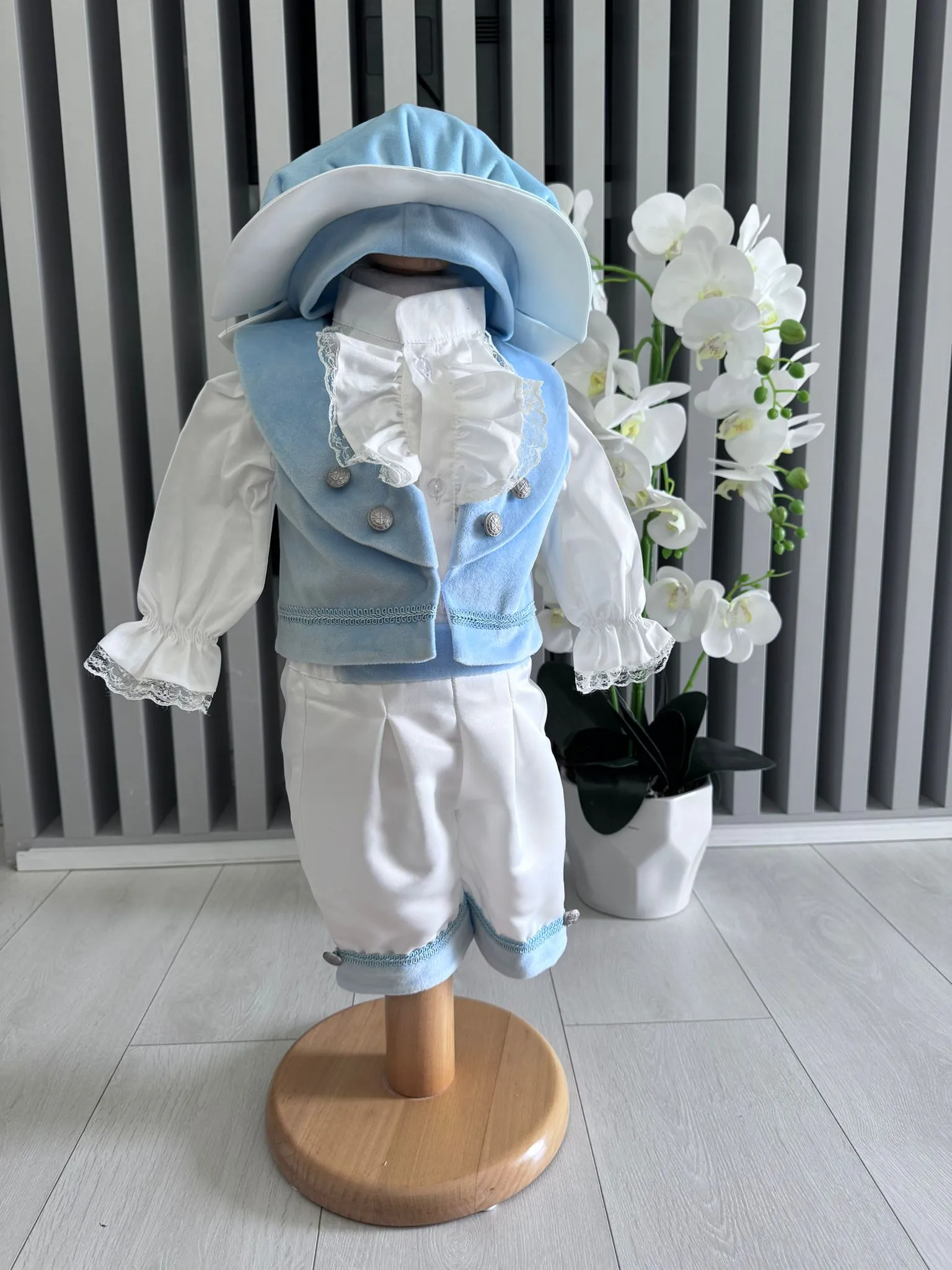 Costumaș Botez Prince William PHOTO