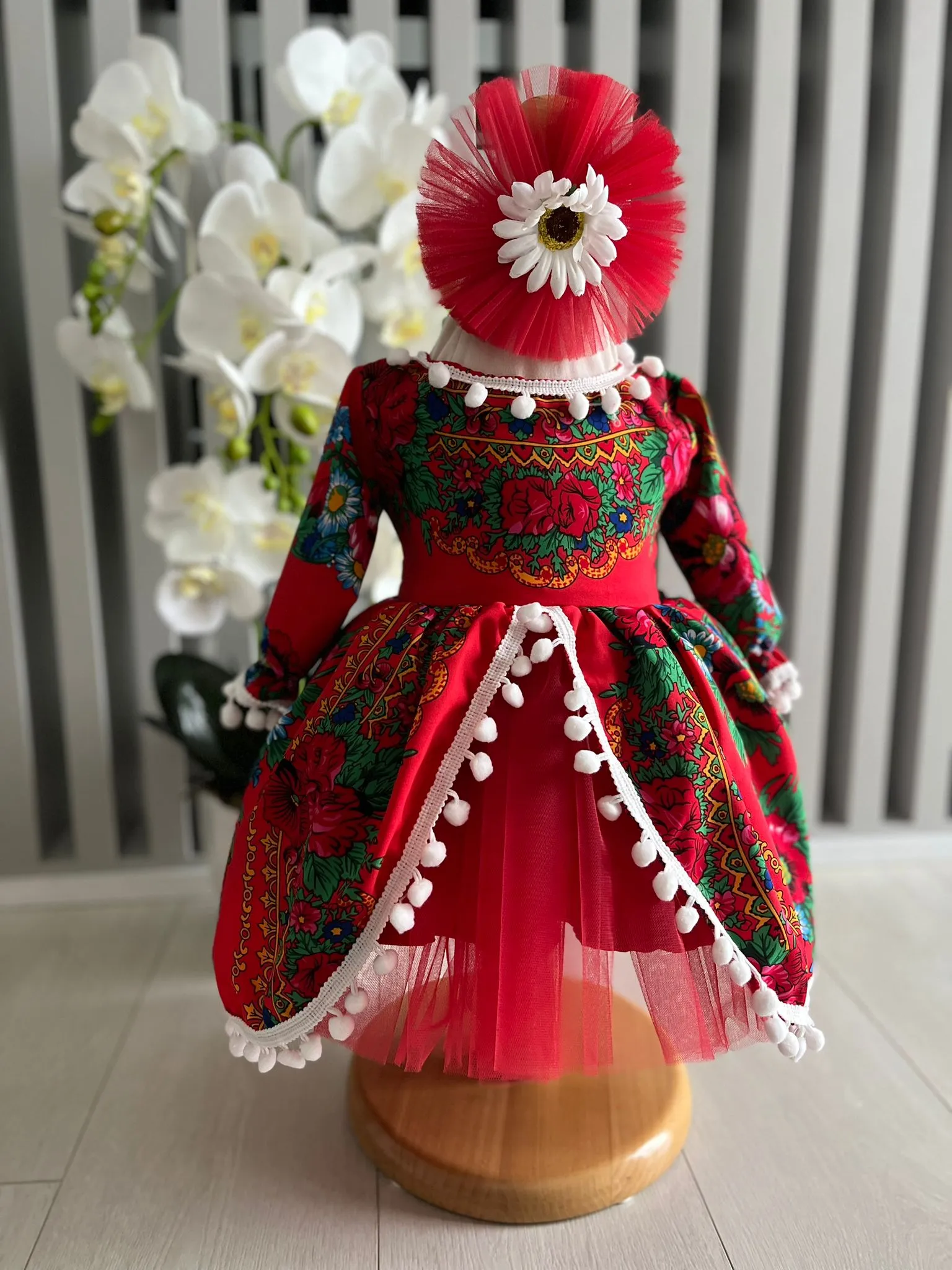 Rochita Botez Traditional Dress WhatsApp Image at