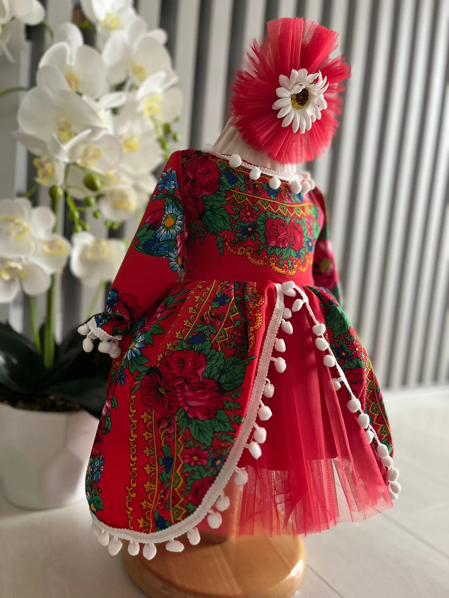 Rochita Botez Traditional Dress WhatsApp Image at