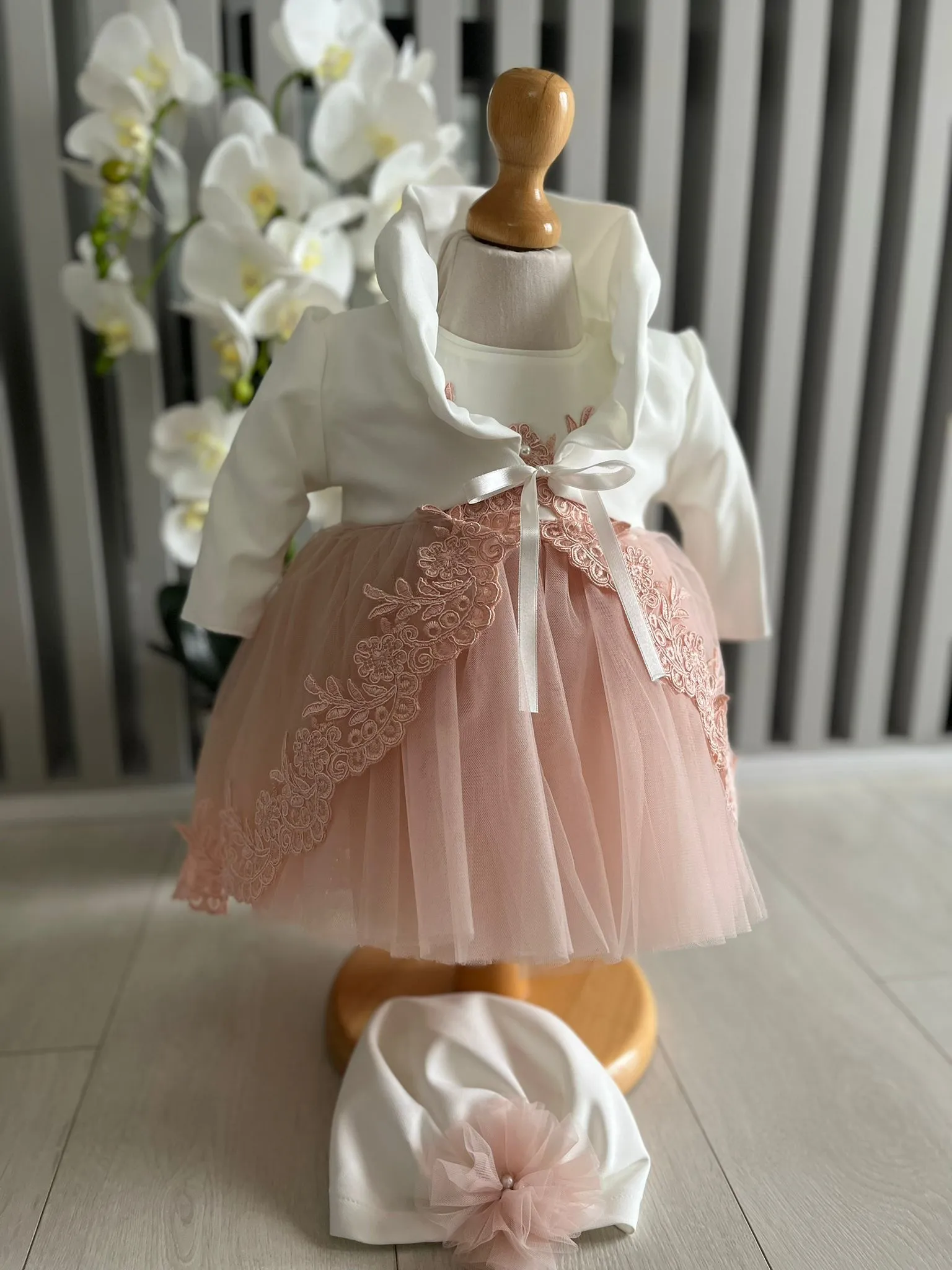 Rochita Botez Sugar Evelyn WhatsApp Image at