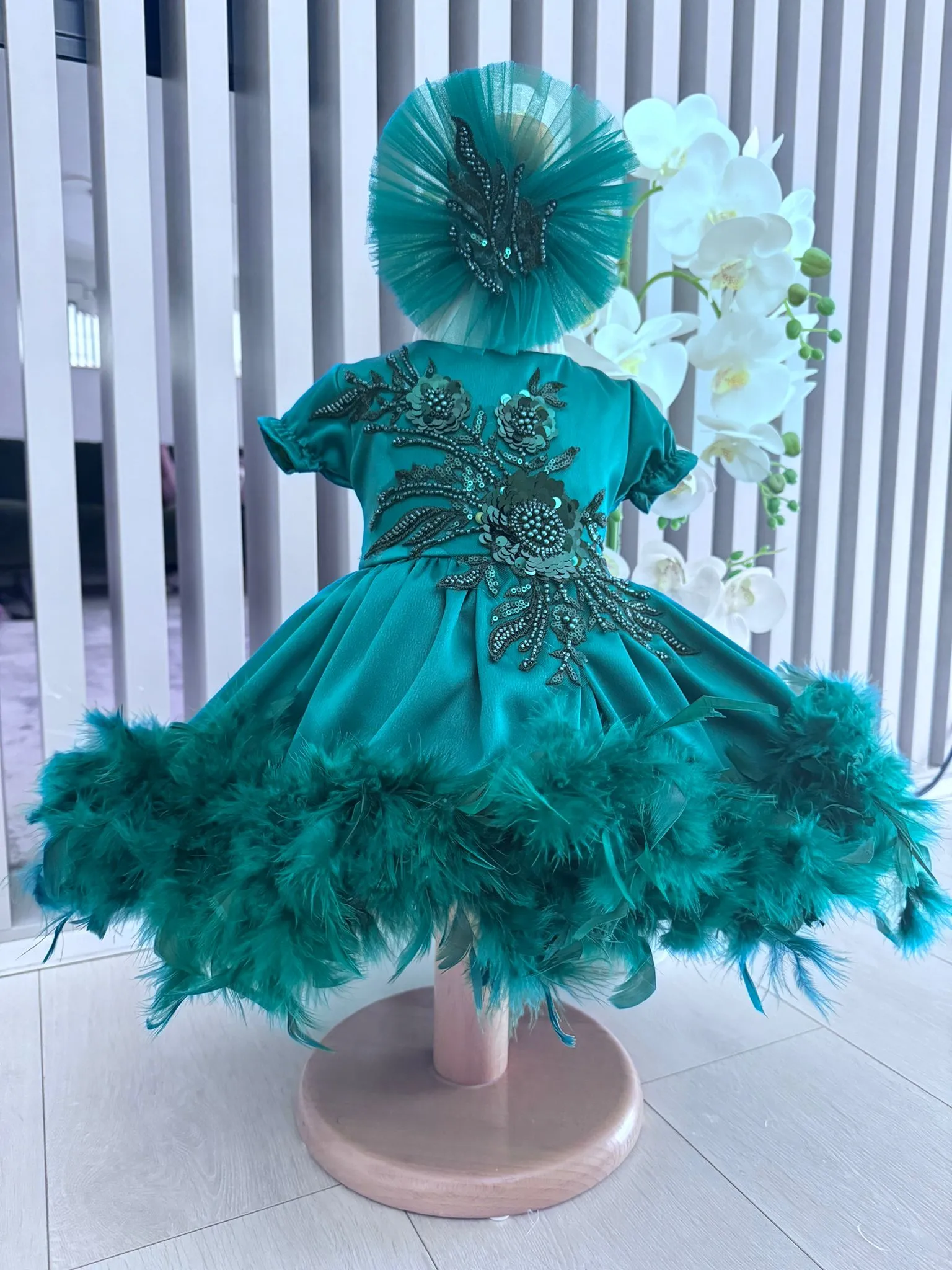 Rochita Botez Mint Grace WhatsApp Image at